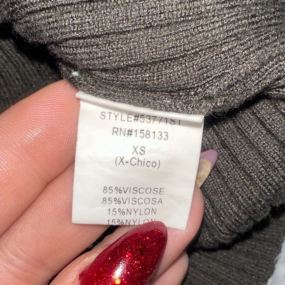 Pink Clover Ribbed V-Neck Sweater - Olive XS NWOT